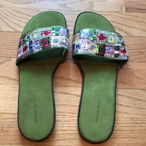 NWOT Amanda Smith bohemian flip flops